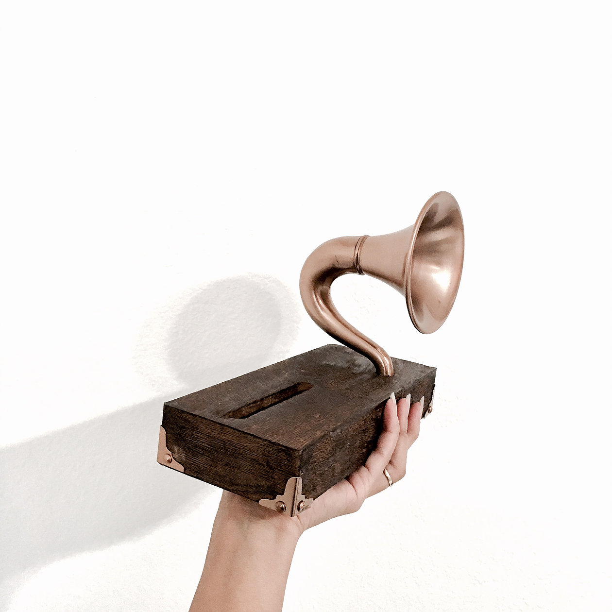 horn iphone speaker dock