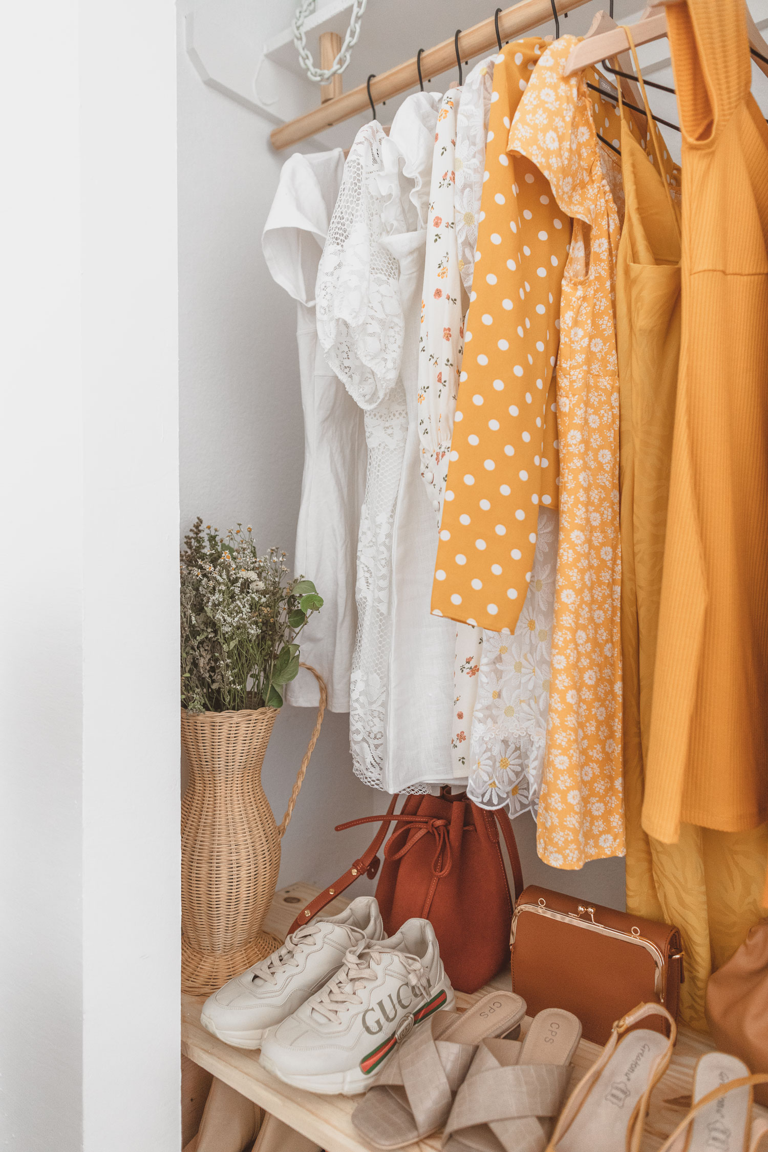 guest-room-renovation-allaboutgoodvibes.com-@curatedbymolly-10