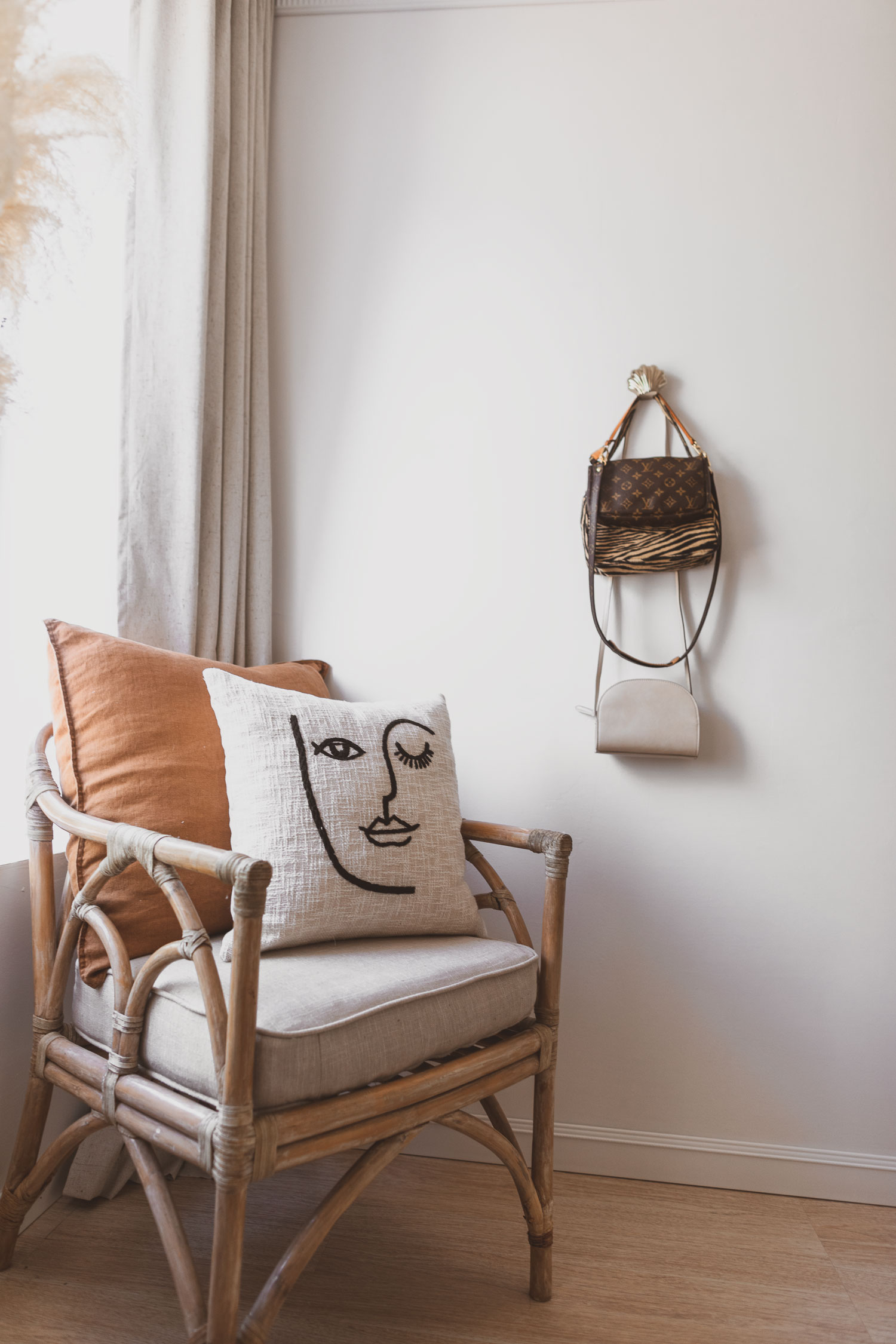 guest-room-renovation-allaboutgoodvibes.com-@curatedbymolly-3